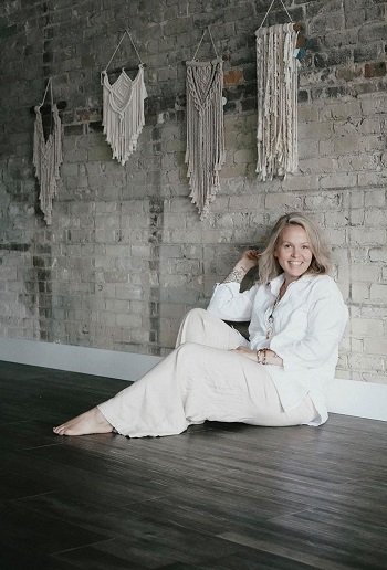 Maggie Squires